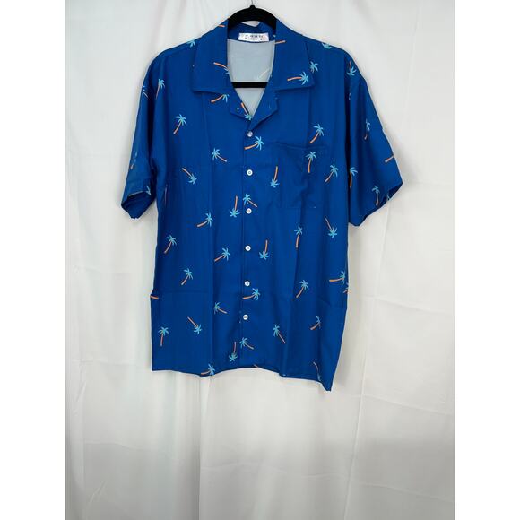 NWOT Men’s Palm Tree Button Down Size Medium Short Sleeve Color Blue - Picture 6 of 13